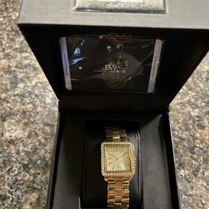 JBW Cristal 28 MM square face women’s watch